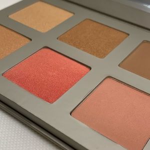 NIB ICONIC London Face Palette Blaze Chaser